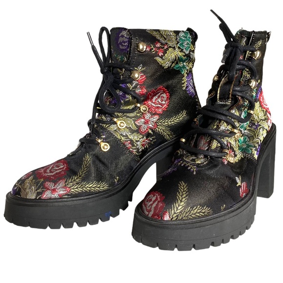 VAGABOND *NIB* tapestry floral chunky rubber tread heeled boots ⇒ Anthropologie - Picture 12 of 12